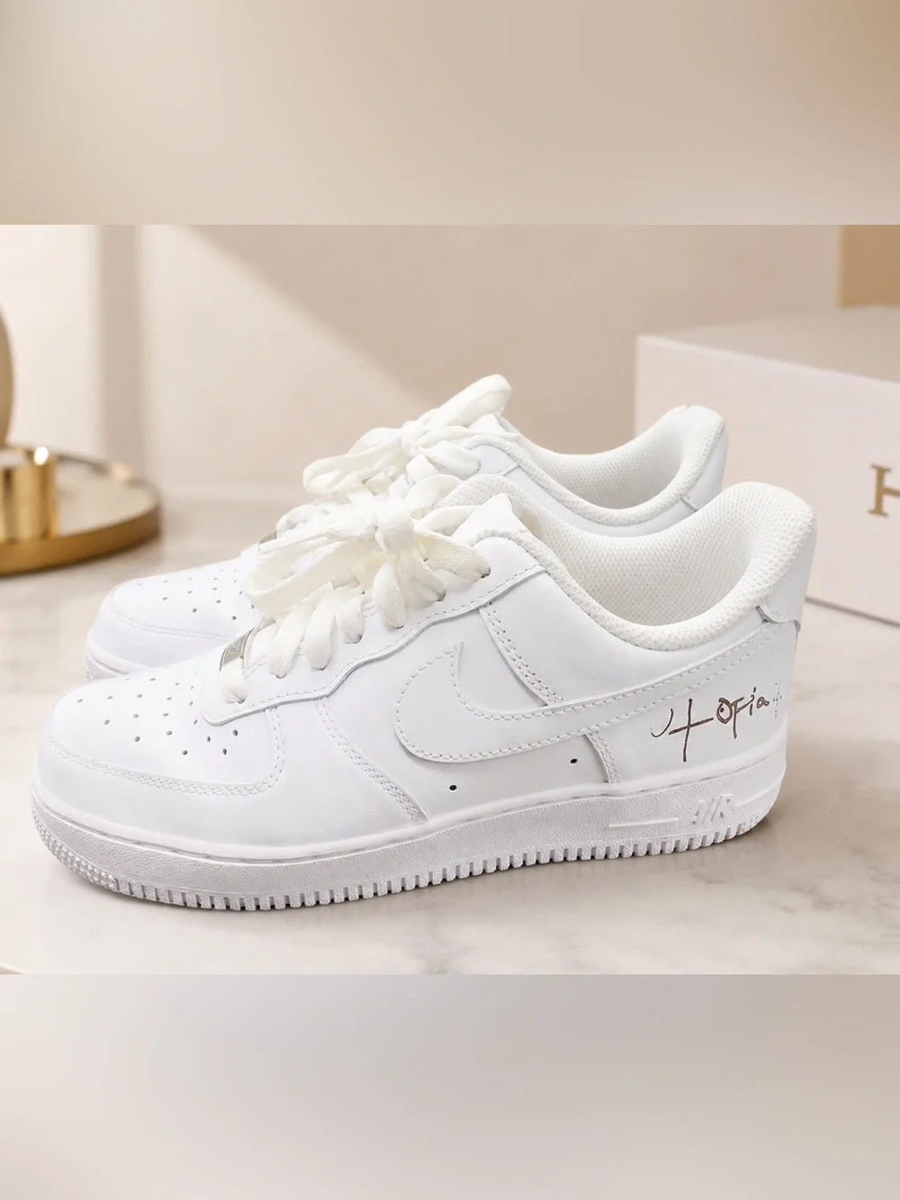 Nike Air Force 1 Travis Scott White “Utopia” Size 7